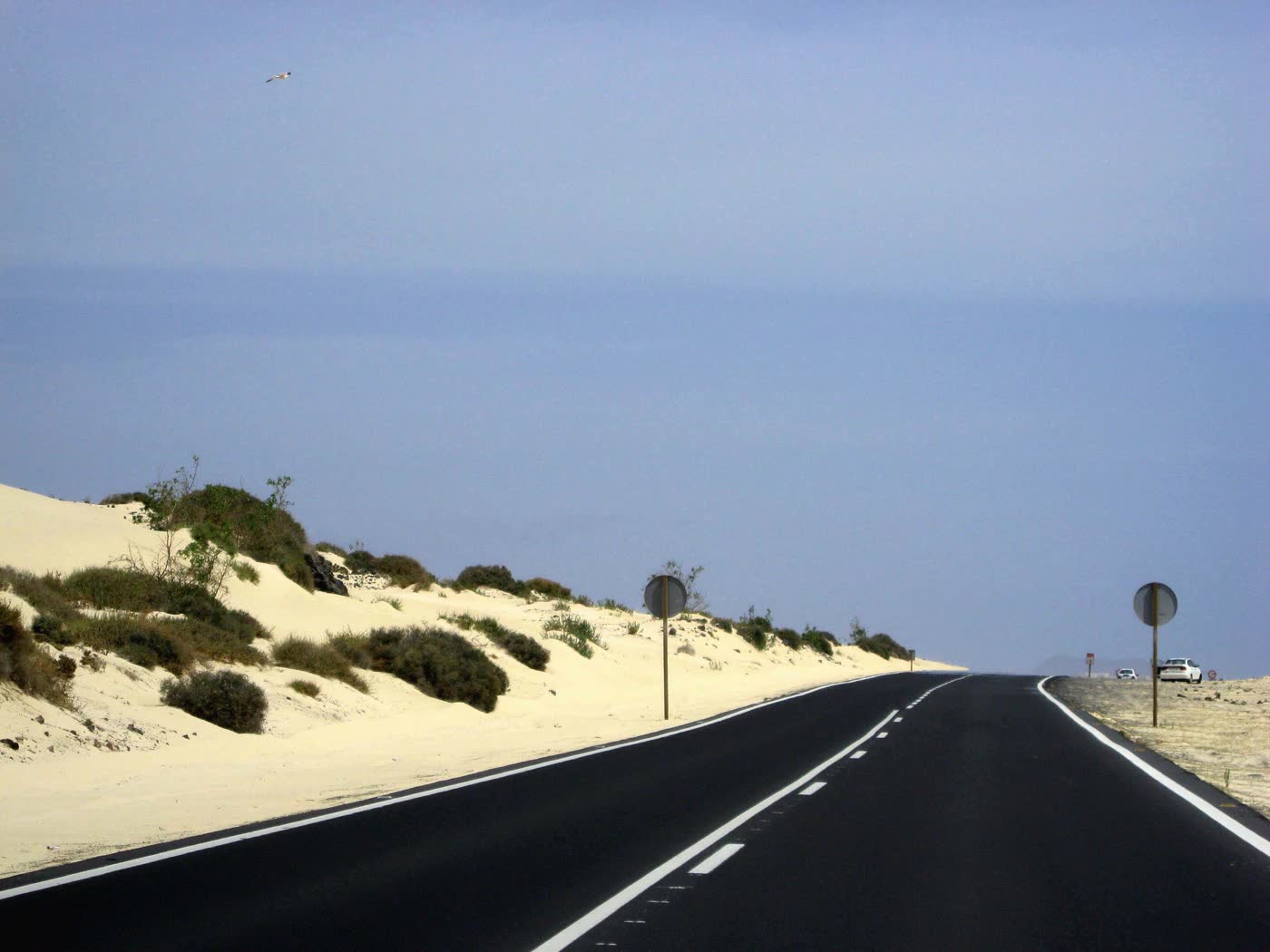 Strada tra le dune di Corralejo